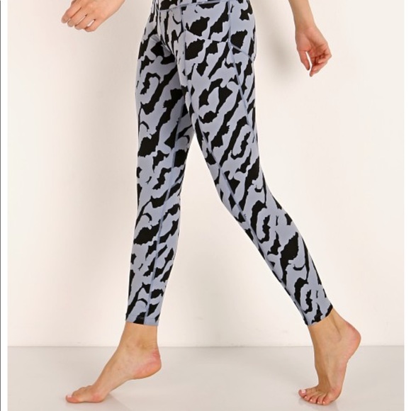 Varley Duncan Lolux Flint Shards Leggings - Picture 6 of 9